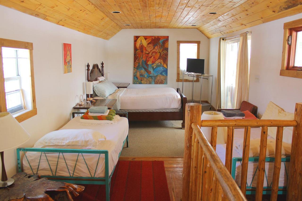 Snowmansion Taos Adventure Lodge Arroyo Seco Экстерьер фото